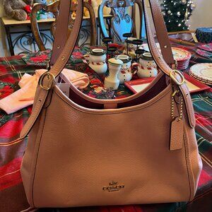 NWT Coach Erin Shoulder Bag in POWDER PINK!